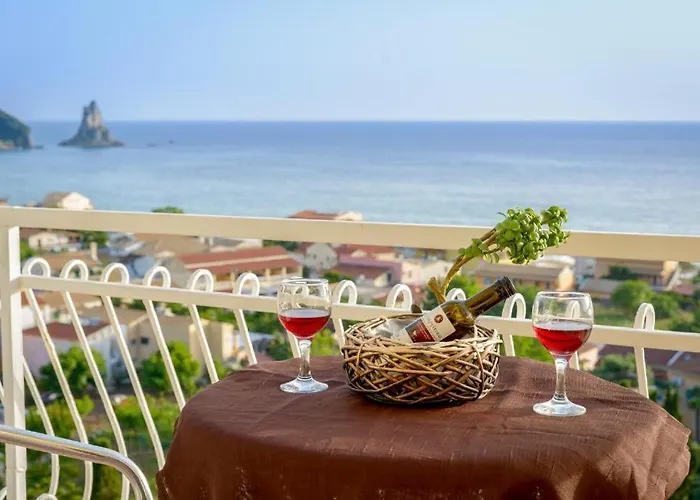 Hotel Oasis By Bs 2*