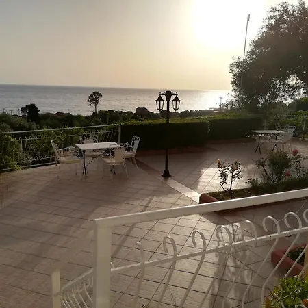 Ξενοδοχείο Oasis By Bs 2*