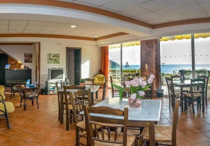 Hotel Oasis By Bs Agios Gordios (Corfu)