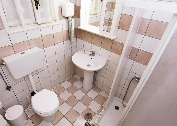 Ξενοδοχείο Oasis By Bs 2*